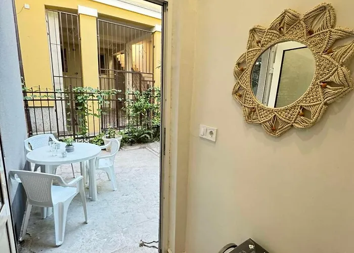 Compass- Super Center Бургас