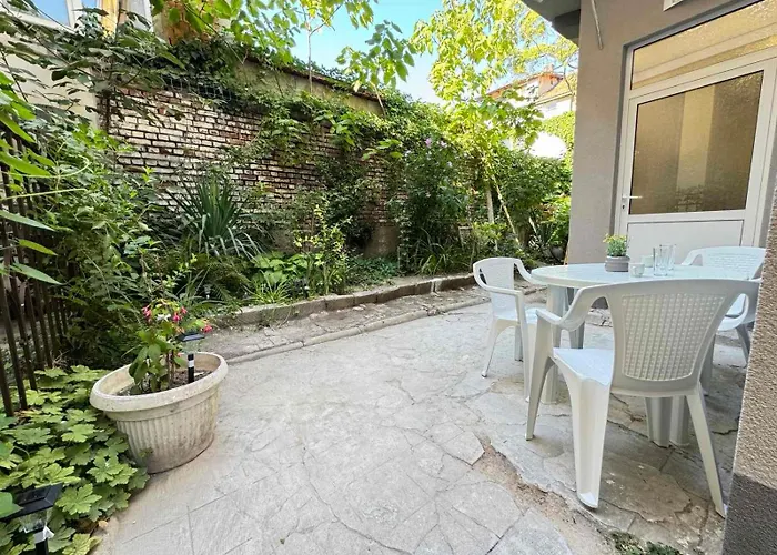 Апартамент Compass- Super Center